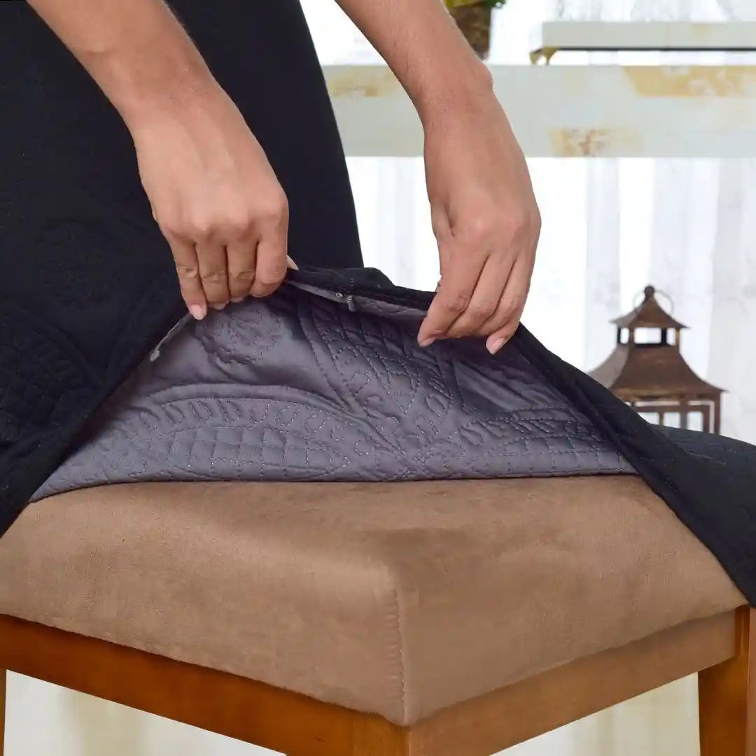 Capa Protetora de Cadeira Arranhão Gato Acolchoada - Preto